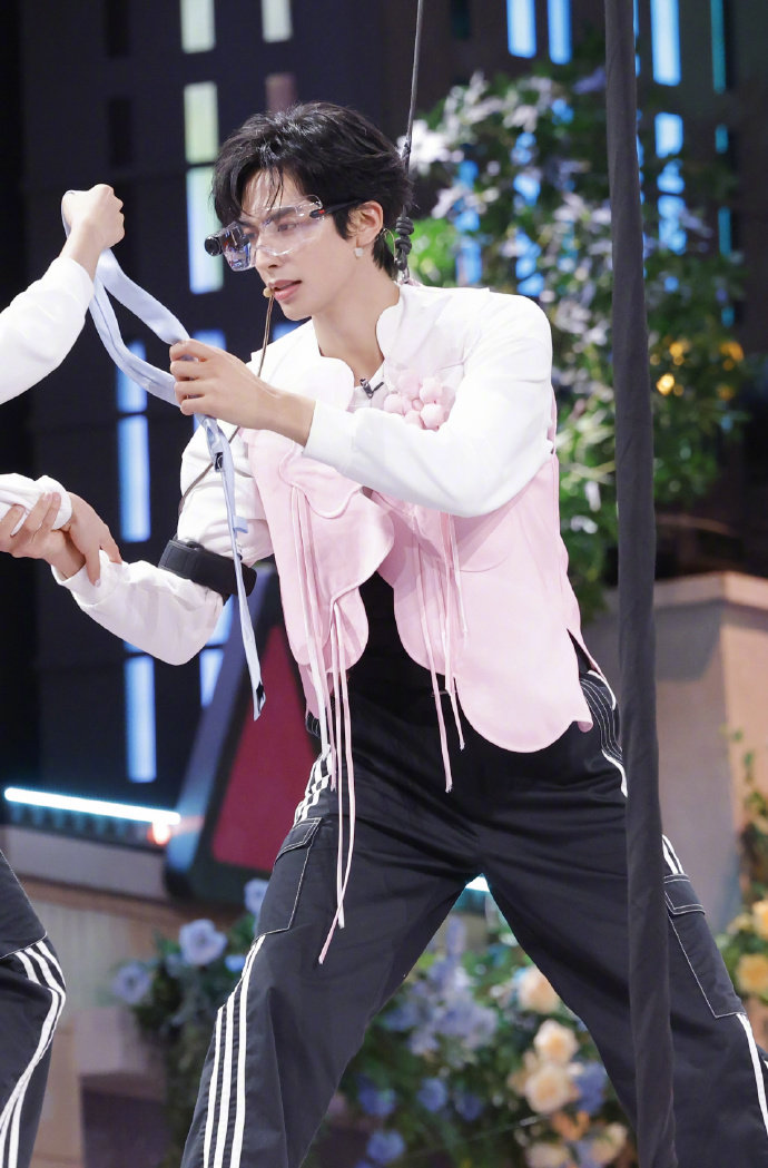 你好星期六跨年档大片上线 冬日暖阳选角战正式打响！宋威龙、赵今麦等九位嘉宾爆笑集