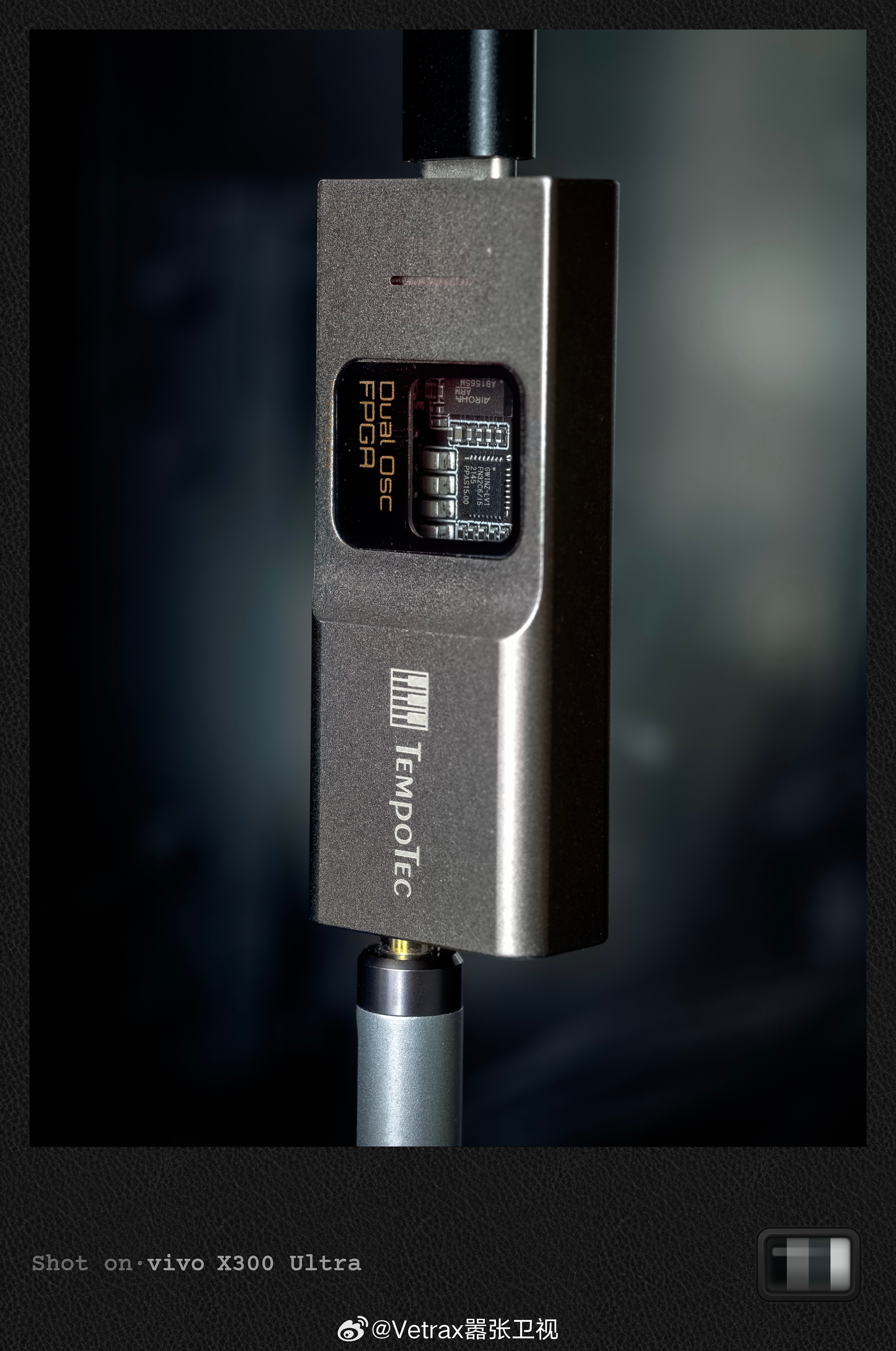 受不了笔记本电脑模拟音频输出的那个底噪和音质……现在用电脑接有线耳机的时候也挂着