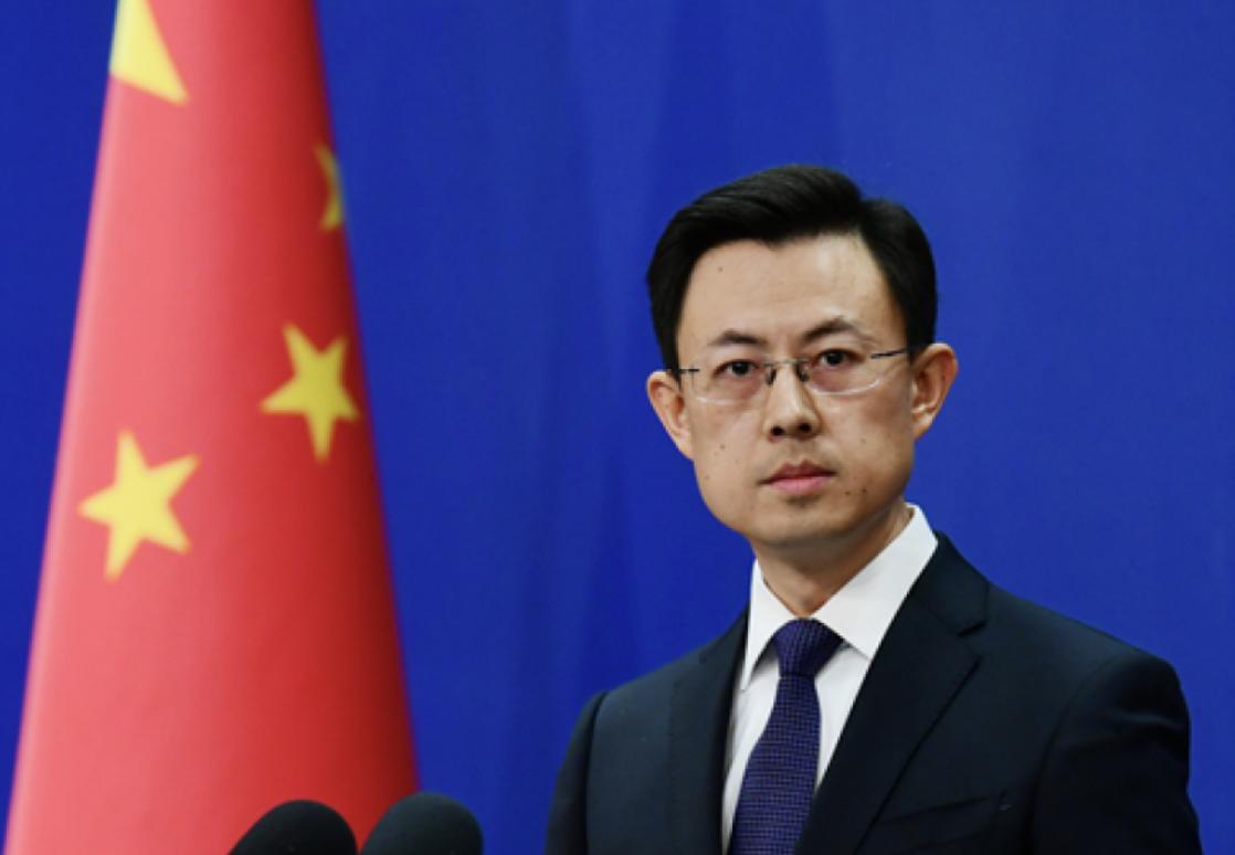 美军开火袭击了一艘从中国驶往伊朗的货船，并连船带人扣下充当人质，现在伊朗是骑虎难