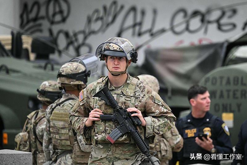 M7还没摸熟就换M8？美军这波操作说明一个道理：方向错了，跑得越快越白搭！
一线