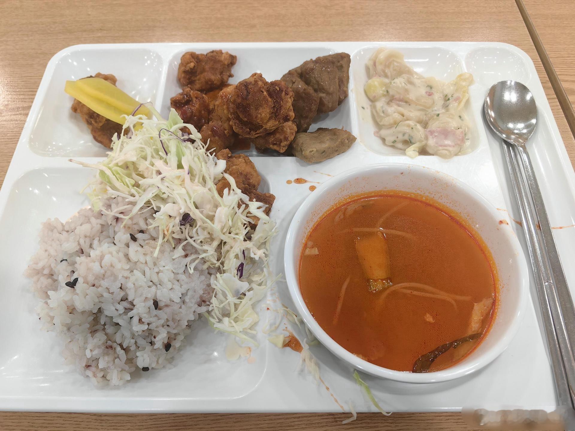 韩国大学午餐 国内几个比得上的？ 