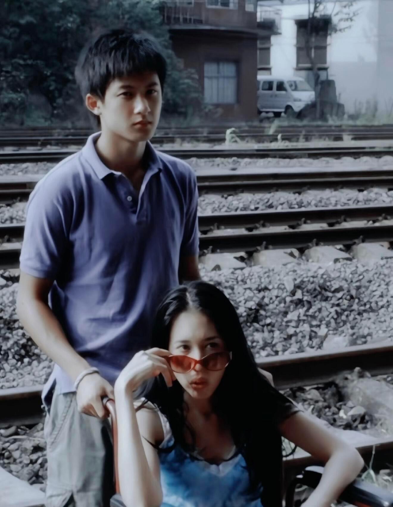 16岁第一次演电影的檀健次班里最帅的男同学就是这样的吧❗️ 