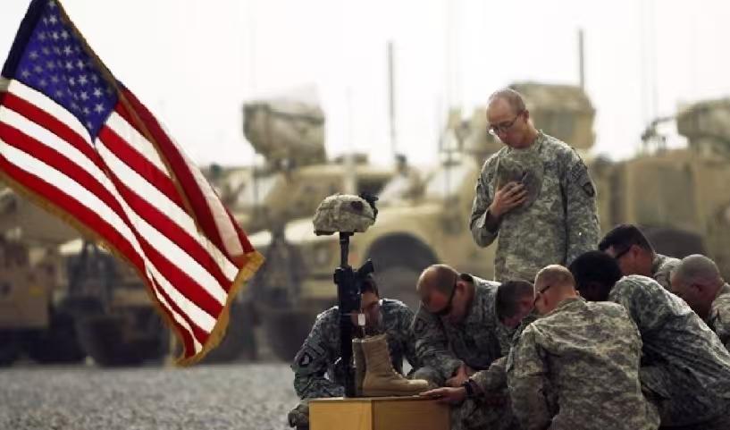 （中央社巴格达17日报道）伊拉克国防部今日表示，美军已撤出位于伊拉克西部的阿萨德