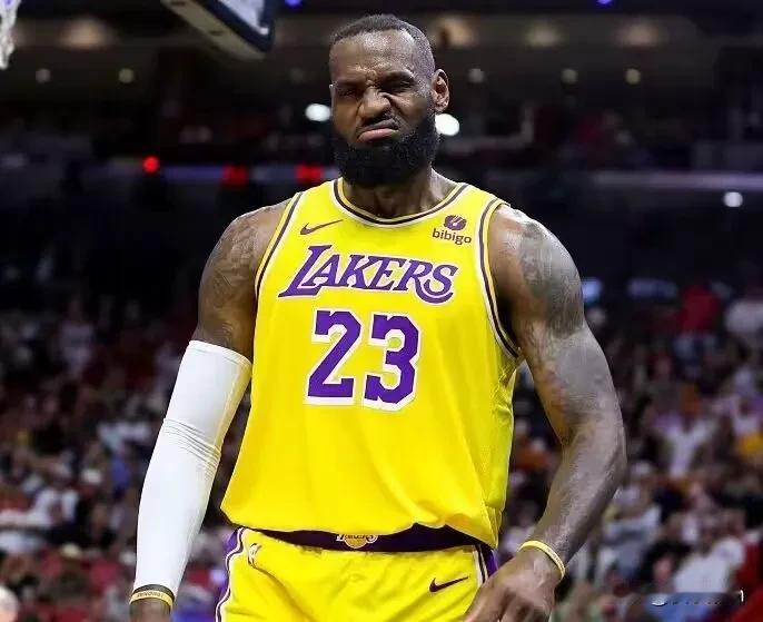詹姆斯又神创纪录！乔丹也得看都瑟瑟发抖吧！

5月24日，NBA官方公布了24~