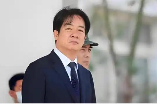 赖清德窜访黄了！
 
今天对岸最大的新闻，莫过于赖清德原定明天出发的斯威士兰窜访