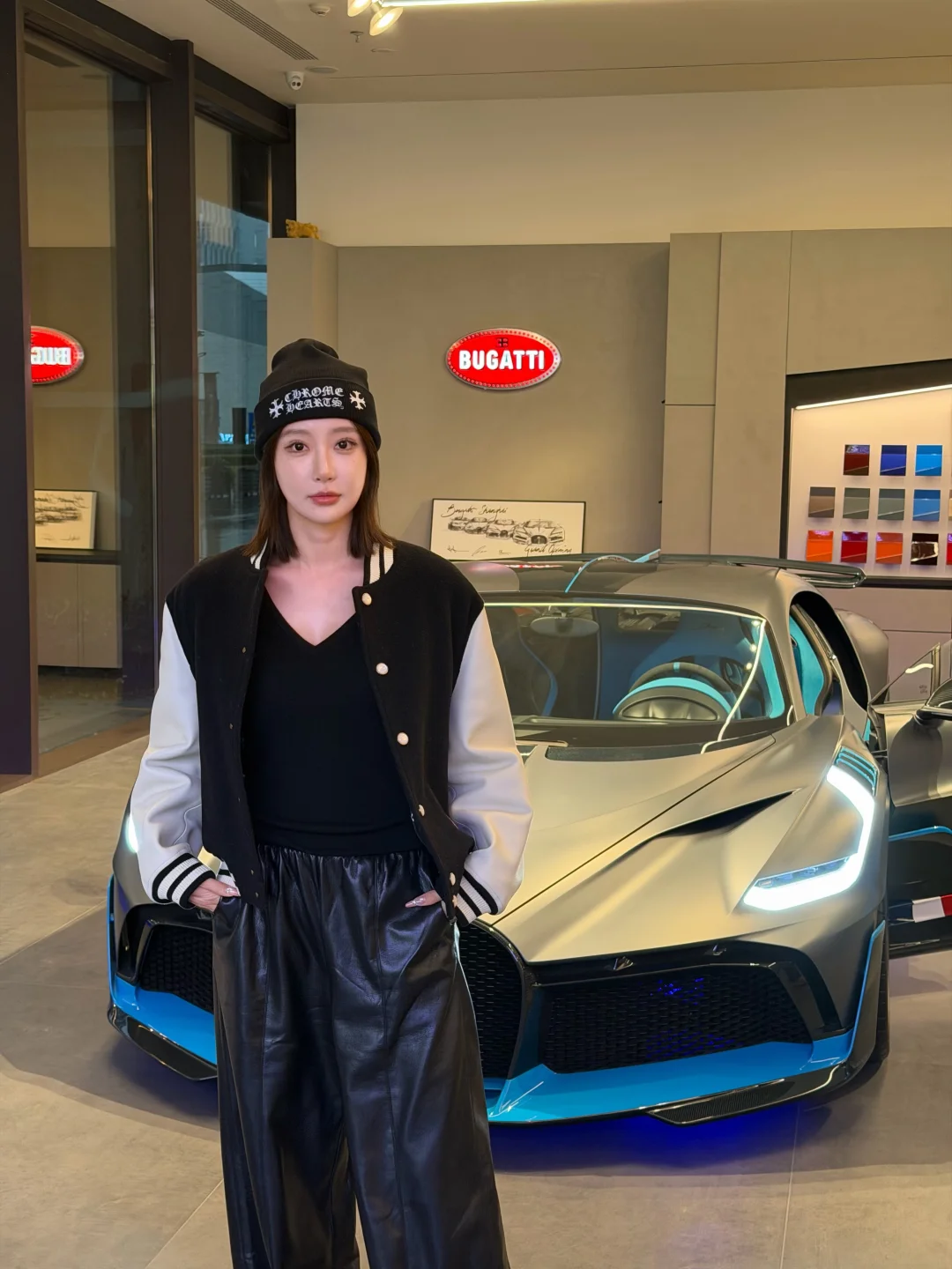 看一眼都是我高攀