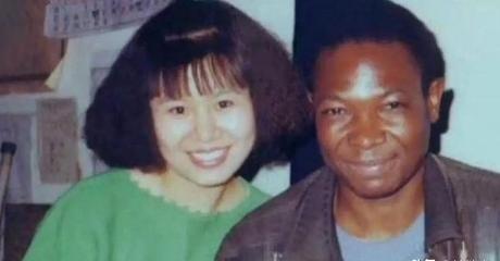 1996年，母亲以死相逼，父亲一夜之间白了头，依然没能阻止清华才女王丽红远嫁非洲