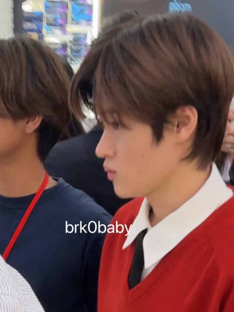 想说的话太多…肯定有人会觉得我啰嗦🦜但是说真的，喜欢李炤熙后的每一天对我来讲都