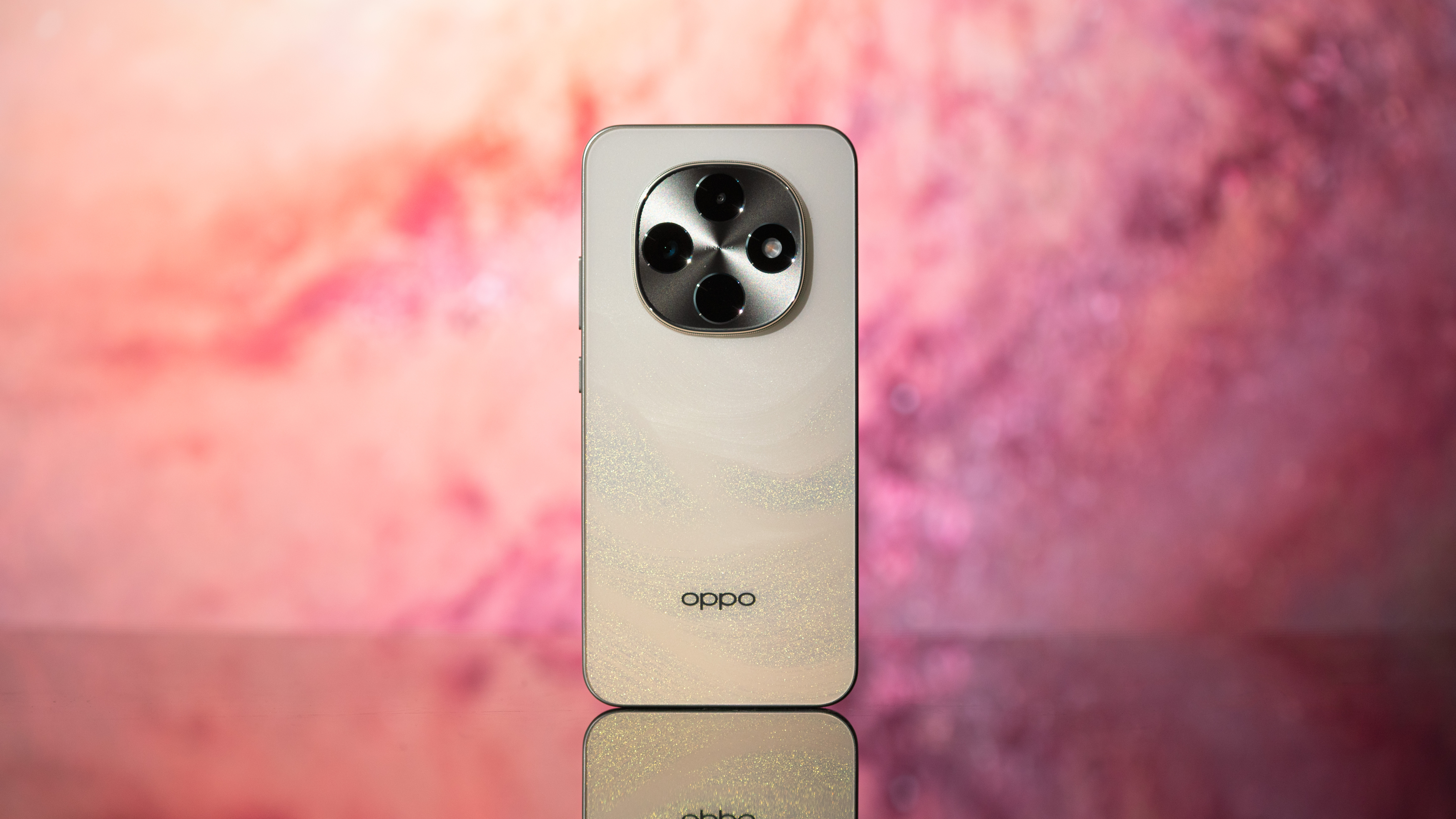 通过了7项军标环境测试的OPPO A6 Pro[并不简单]支持IP69防水，扬声
