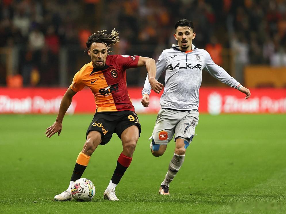 欧冠杯 皇马vs本菲卡 实力差距明显，皇马能否轻松拿下对手？今晚三场信心已备上，