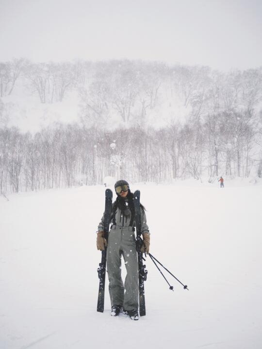 频繁的大雪，平凡的人生。
