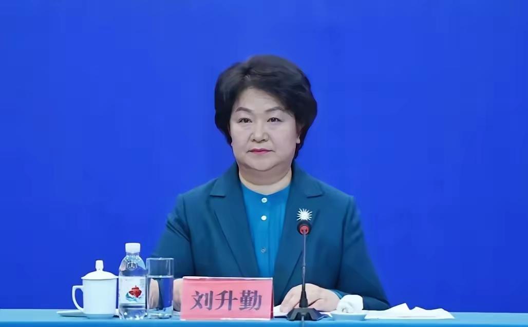 今年59岁的刘升勤做梦也想不到，会倒在退休前几个月，躲过了初一和十五，却没走出正