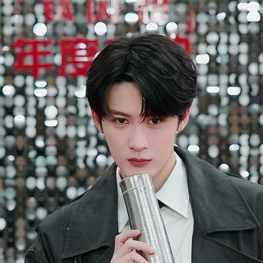 又帅又萌的呢？ 