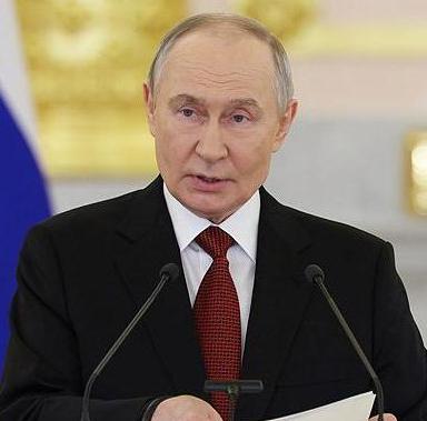 全世界都被普京骗了？打乌克兰只是幌子，真正目标其实已悄悄布局四年，很多人开始疑惑