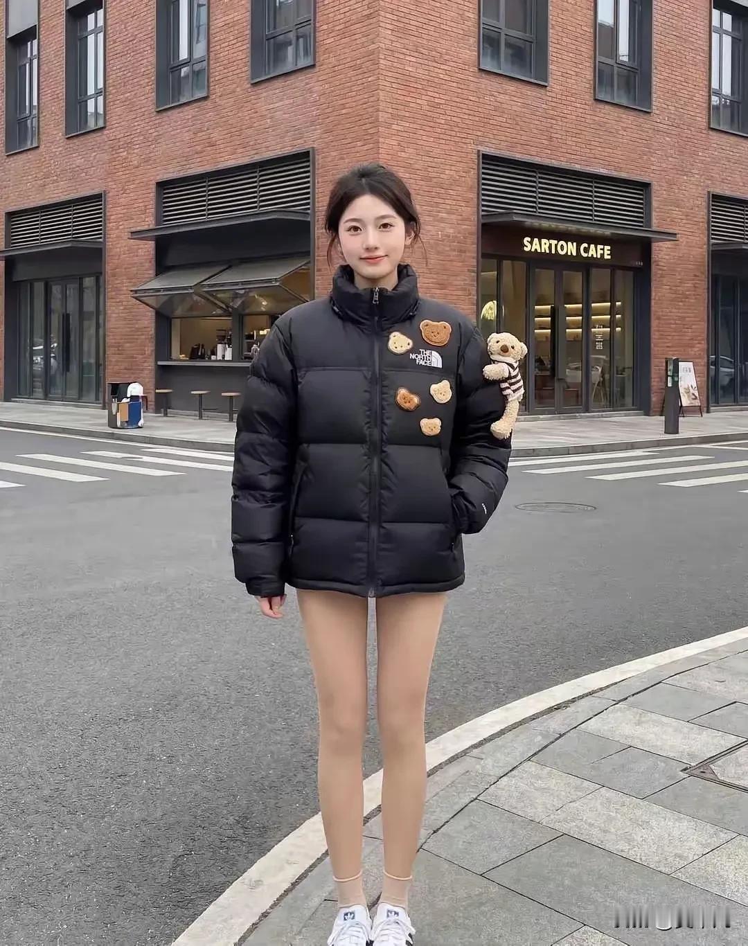 这个遗传基因真的很强大，有的长的如天仙一般，看一眼如沫春风。有的长的如牛鬼蛇神一