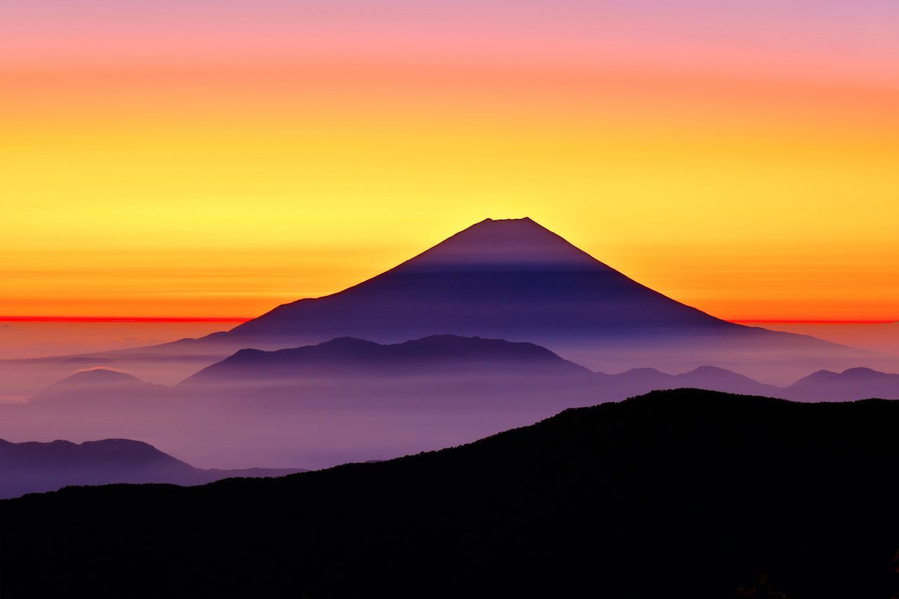 日出前的富士山🗻2026年10月 ​​​