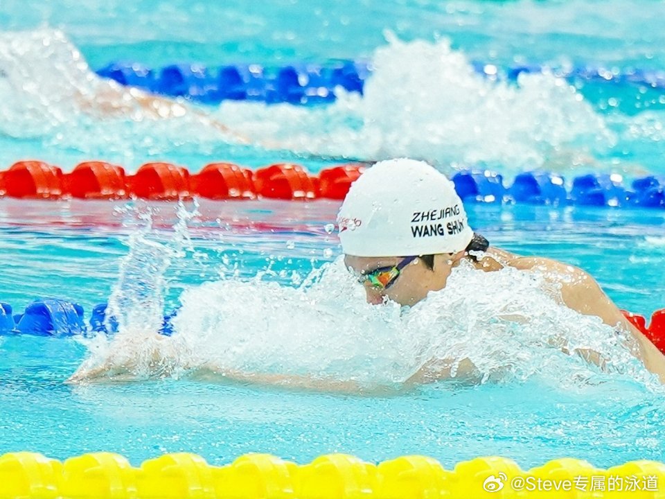 🏇🏻去奋斗，去拼搏，去坚持，去突破，一马当先，做更好的自己。顺流而上汪顺的2