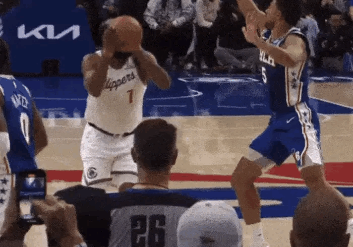 NBA官方：裁判认定格兰姆斯对哈登三分球投篮进行了合法干扰