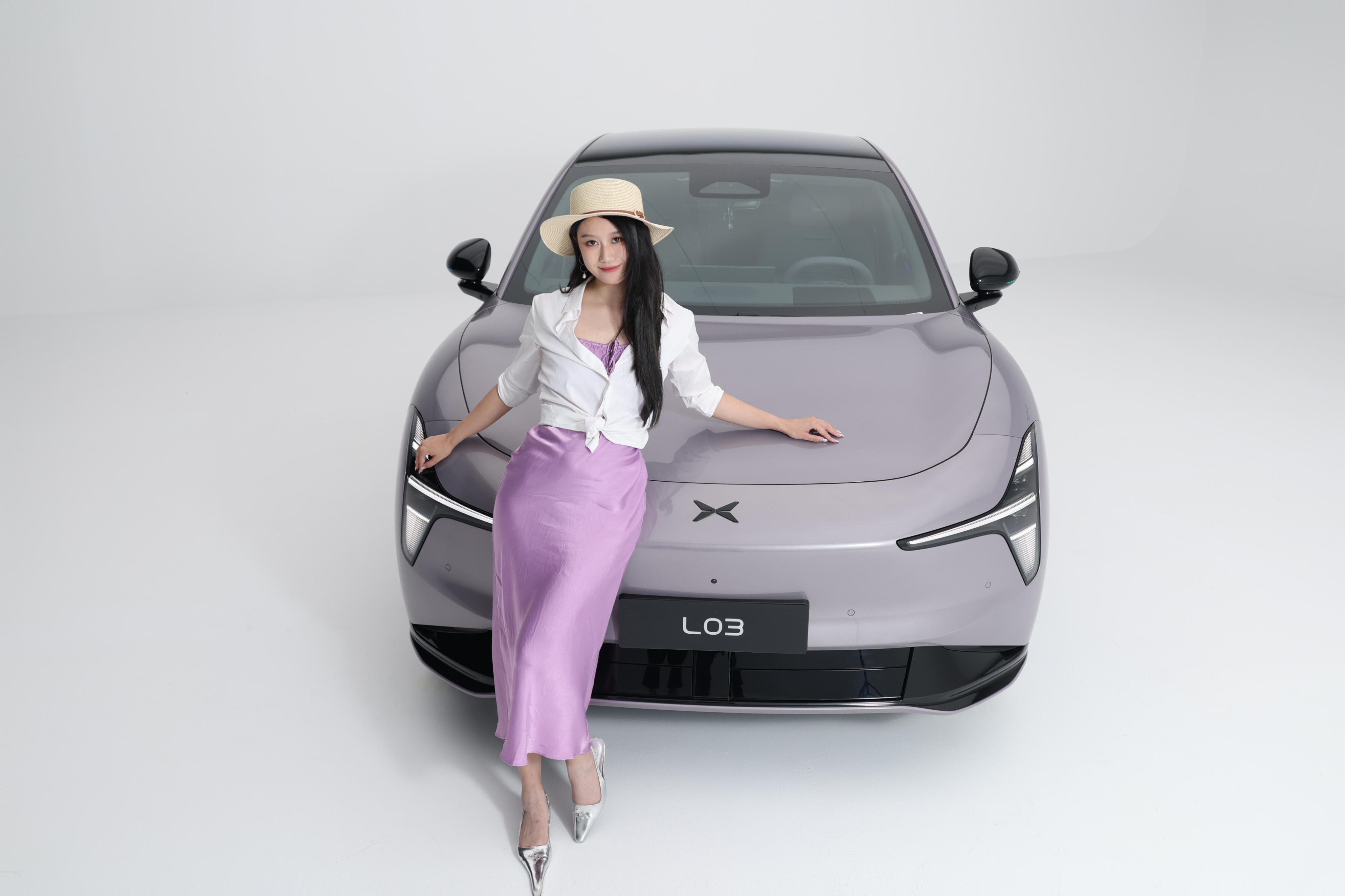 小鹏MONA L03中国首秀倒计时开启年轻人的第一台智能时尚SUV今晚7点，我们