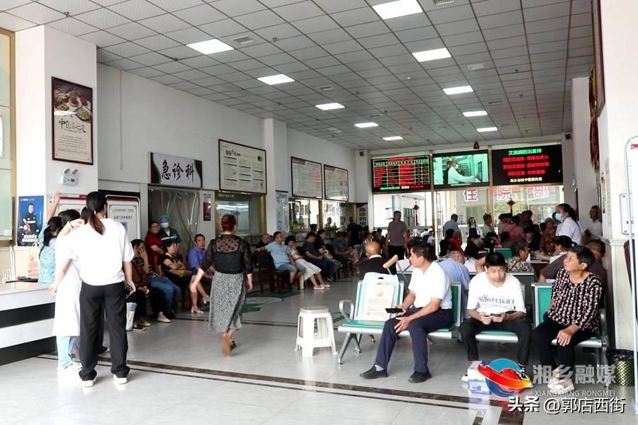 上海第十人民医院收大专男生吗收的，上海市第十人民医院的保洁、保安、护工、食堂招收