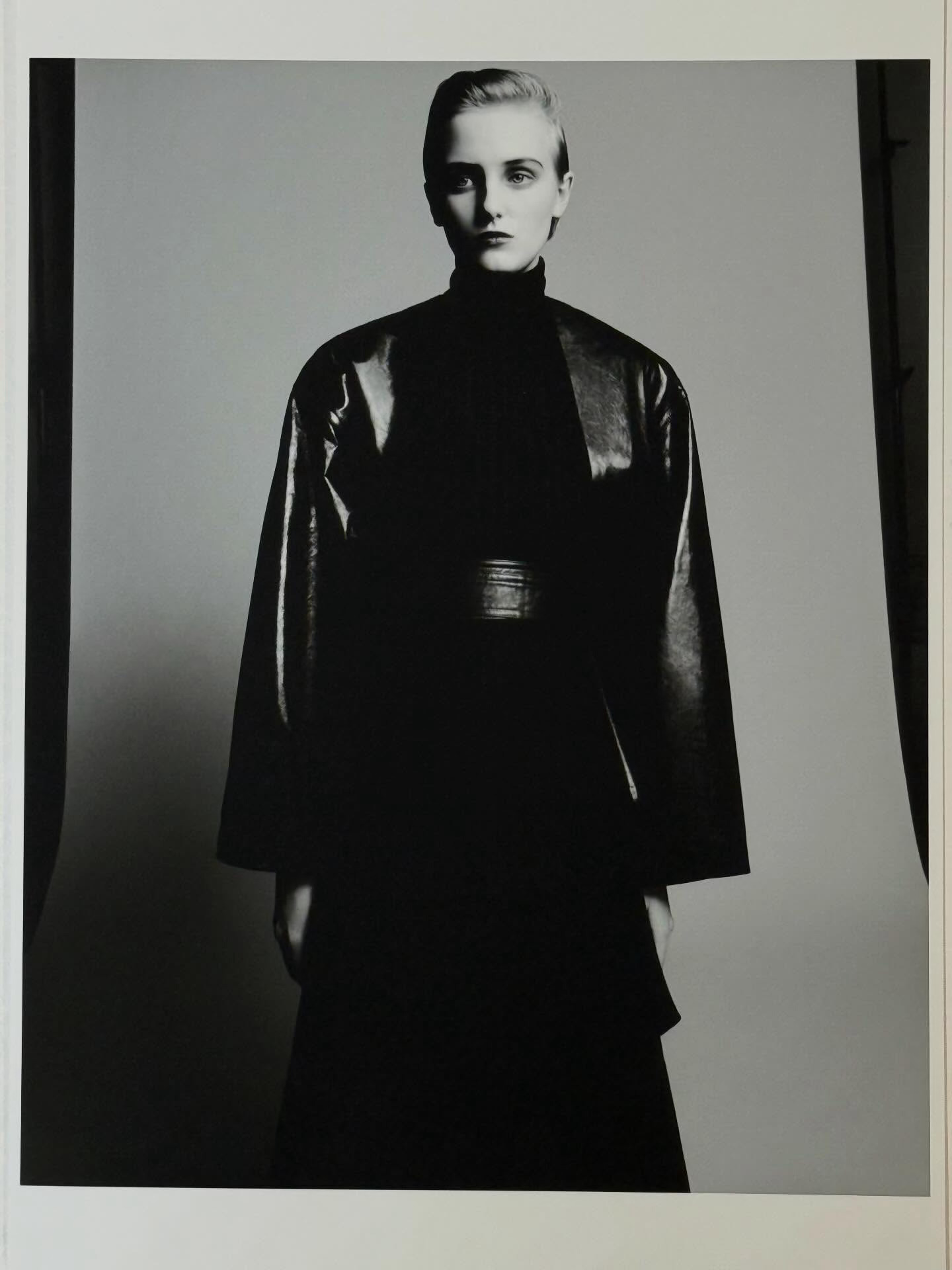 《Beyond Noise》issue 5摄影：Robin Galiegue造型