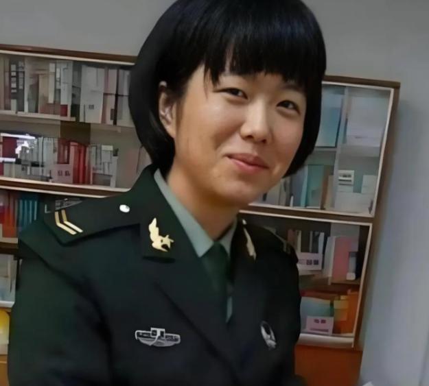 2019年，云南丽江，退伍女兵唐雪遭醉汉持菜刀半夜砸门，挥刀自卫致对方死亡，却被