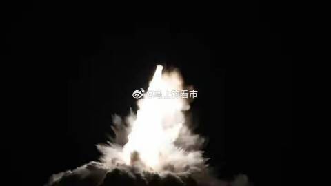 泽连斯基在三天内两次密集喊话中国，背后折射出乌克兰在战场与外交双重困境...