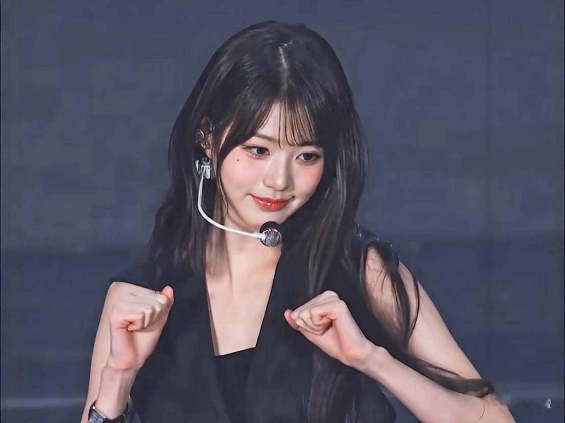 “画龙画虎难画骨”，这句上联真的太妙啦！它道出了认识事物本质的不易。我来对个下联