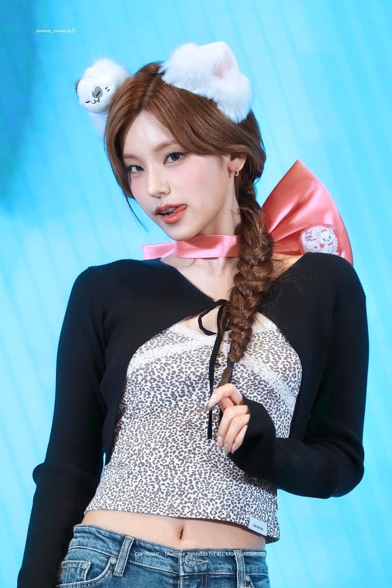 姐姐😖©️Panda526_YE 