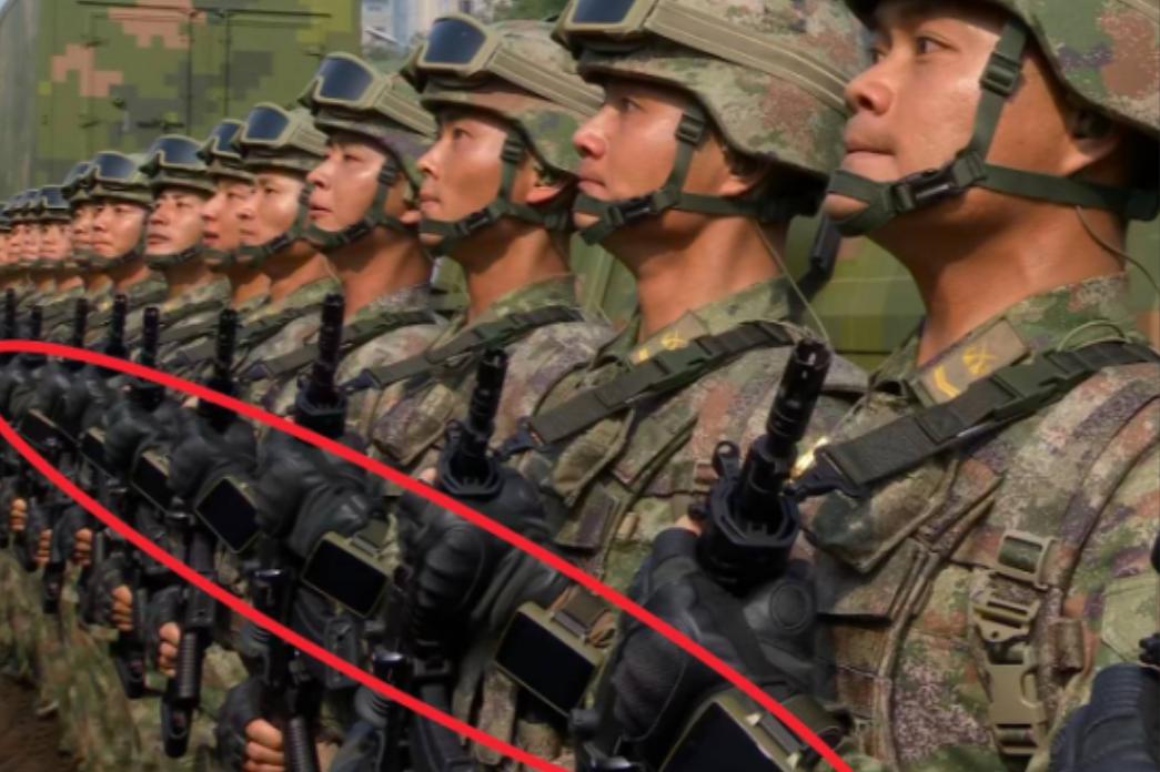 你以为阅兵最让西方破防的，是东风导弹吗？还真不是，昨天刷到个视频把我看傻了。
我