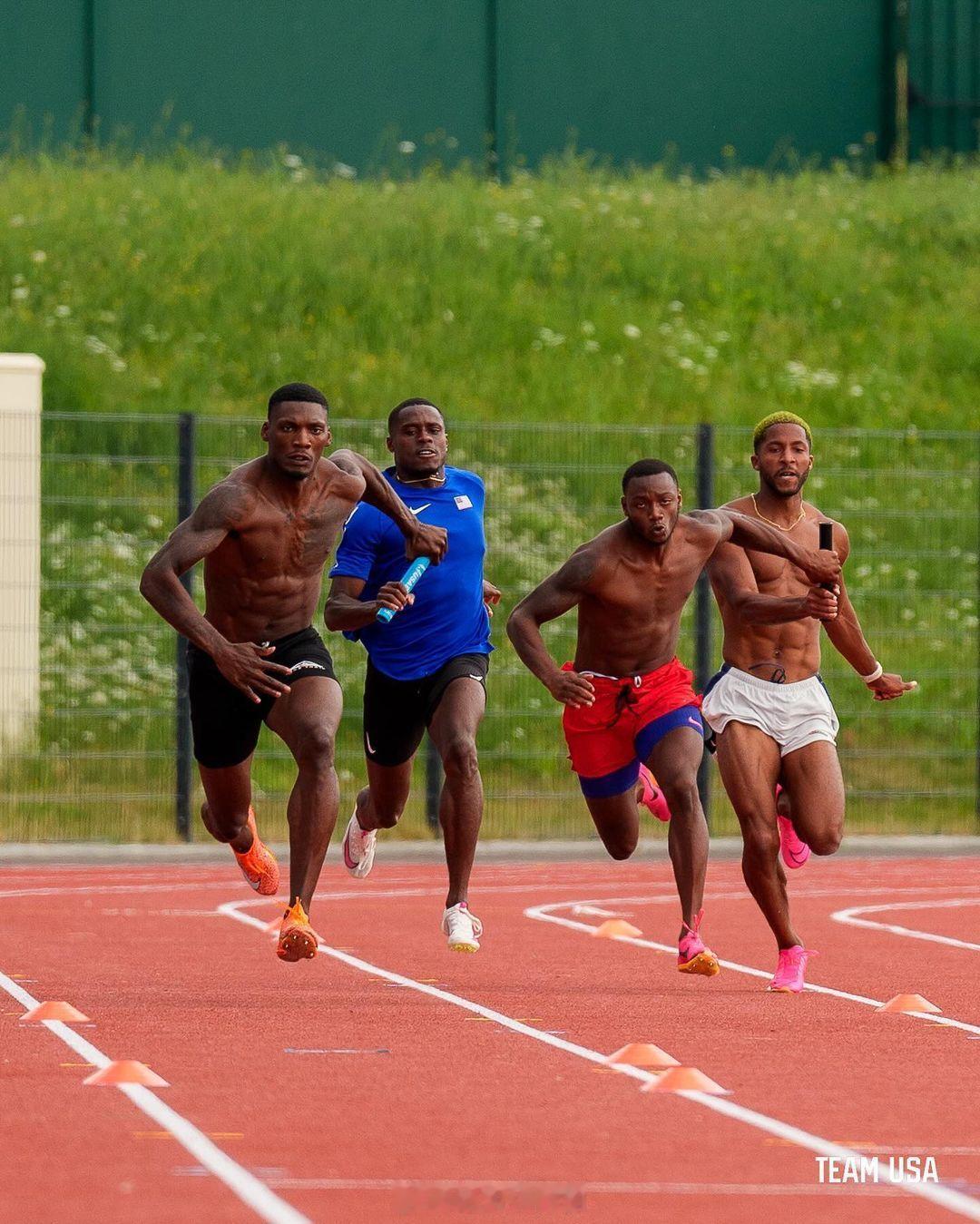 2024巴黎奥运会美国男子4x100米接力队的训练。你有没有发现他们棒次安排的设