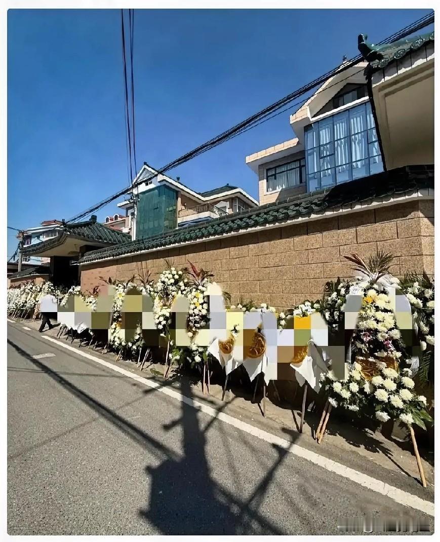 现在好了，拉遗体、火化、存放骨灰这些基础活儿，全都归公家管，还是公益性质，基本不