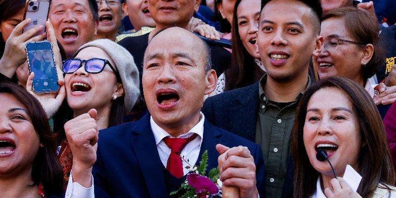 【当选“立法院院长”后，韩国瑜面临三大挑战】经过两轮投票，2月1日下午，韩国瑜顺