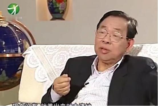 “粪水浇菜”是污染食物的源头？中科院院士曾毅曾认为，农村人用粪水直接浇菜，完全是