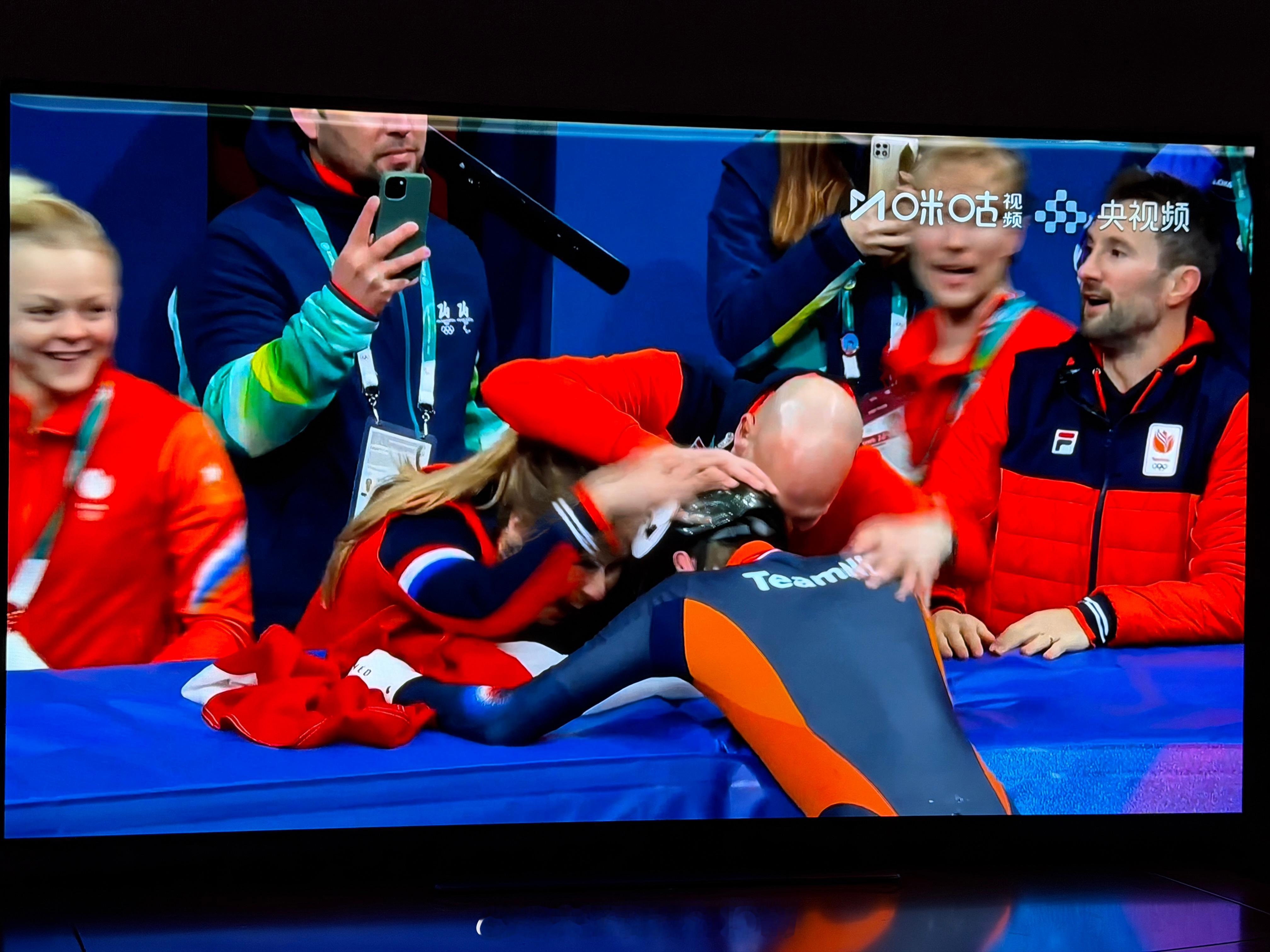短道速滑太保守了，太保守了，1500米两名中国选手摔倒，教练要负责任！ 林孝埈1