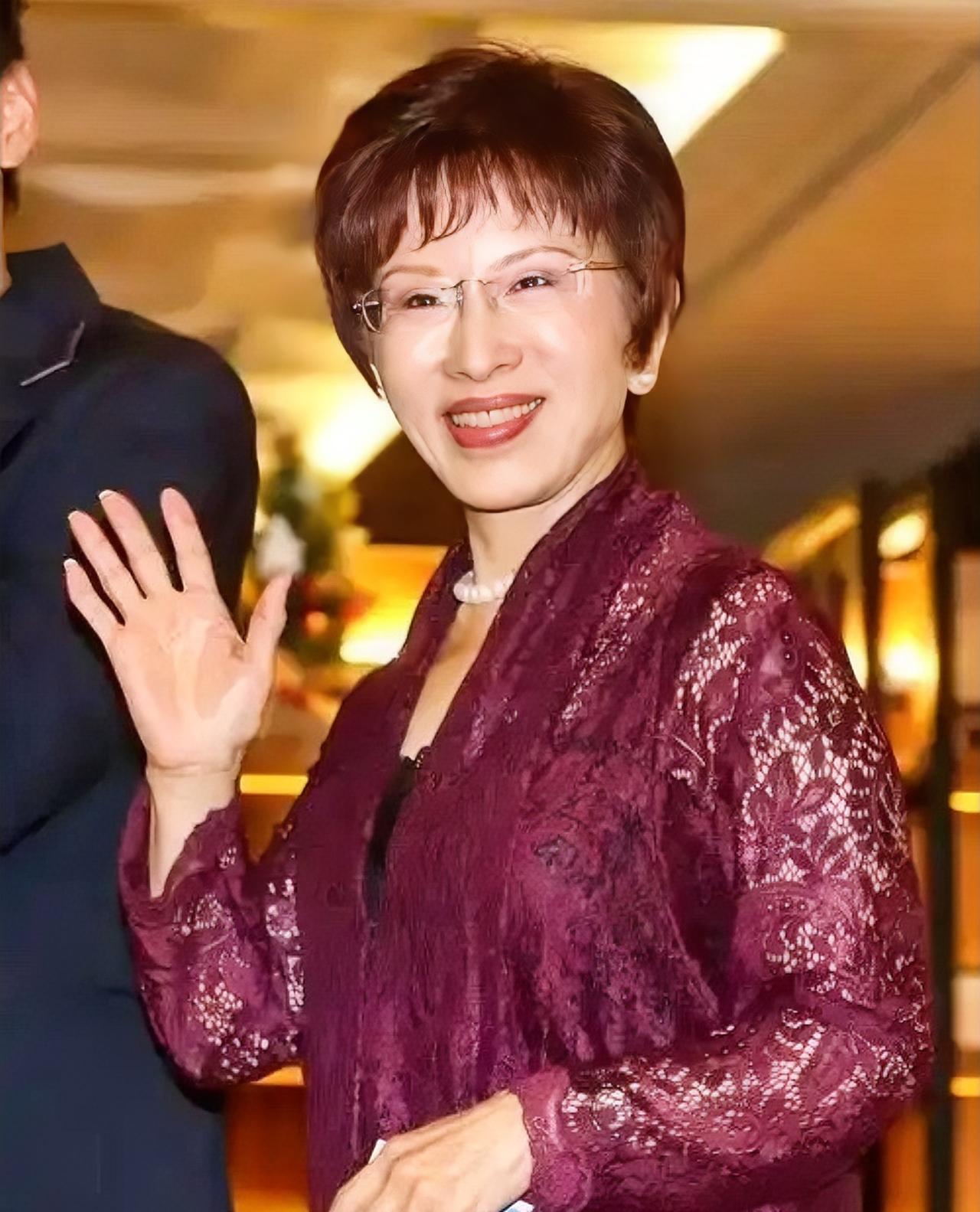就在刚刚，
中国大陆国台办正式宣布，
7月15日，国台办的例行发布会上，发言人朱