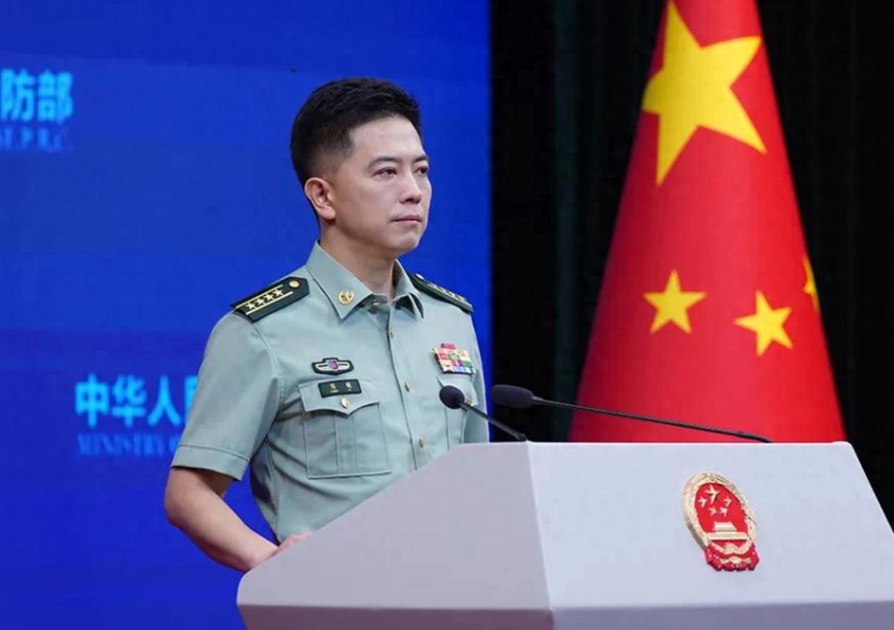 日本发布新版防卫白皮书抹黑中国，扩军意图藏不住。8月4日，日本对外发布 2026