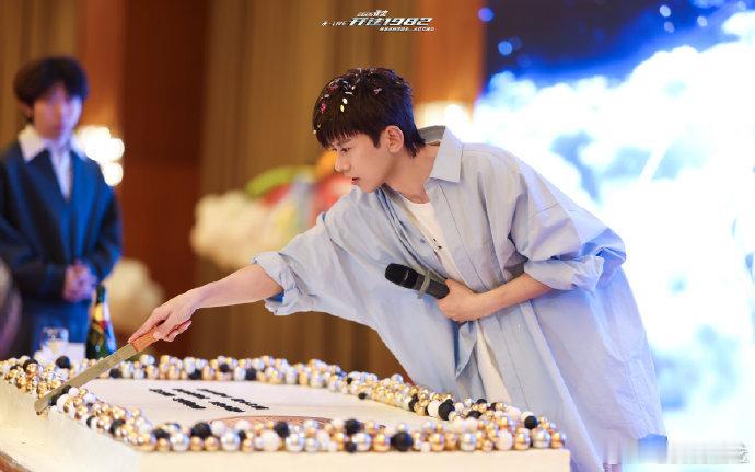 张杰2026鸟巢庆功宴二十八场的沉淀积累，十六场的极致呈现，张杰用长久的坚持，在