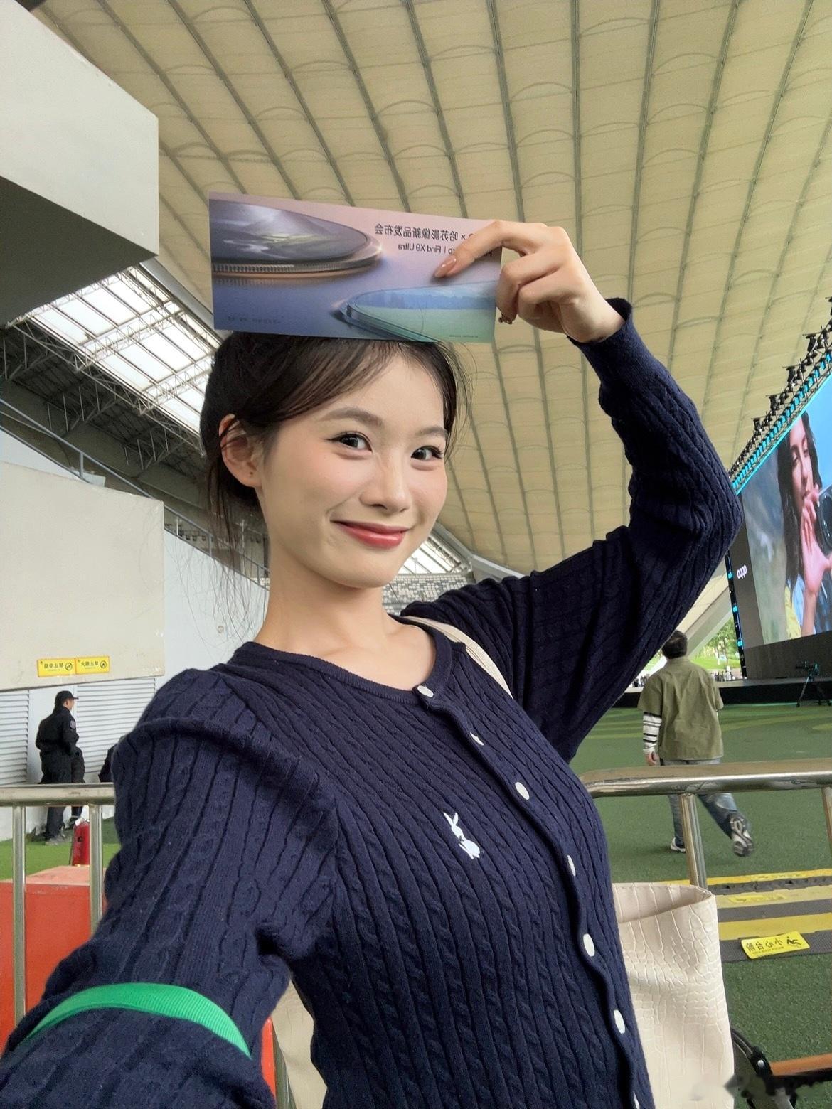 闪现成都来看OPPO Find X9 Ultra发布，今天坐C位耶～ 