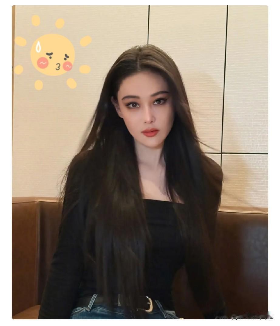我突然理解李晨了，
张馨予虽然名气平平，
但我敢确定一件事，就是她本人身上真有种