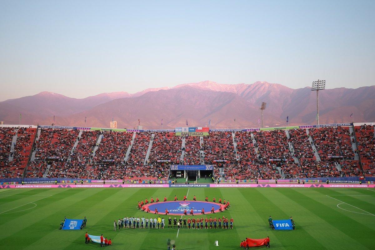 2025世青赛决赛智利圣地亚哥现场比赛马上开始了~ 🇦🇷🇦🇷🇦🇷🏆