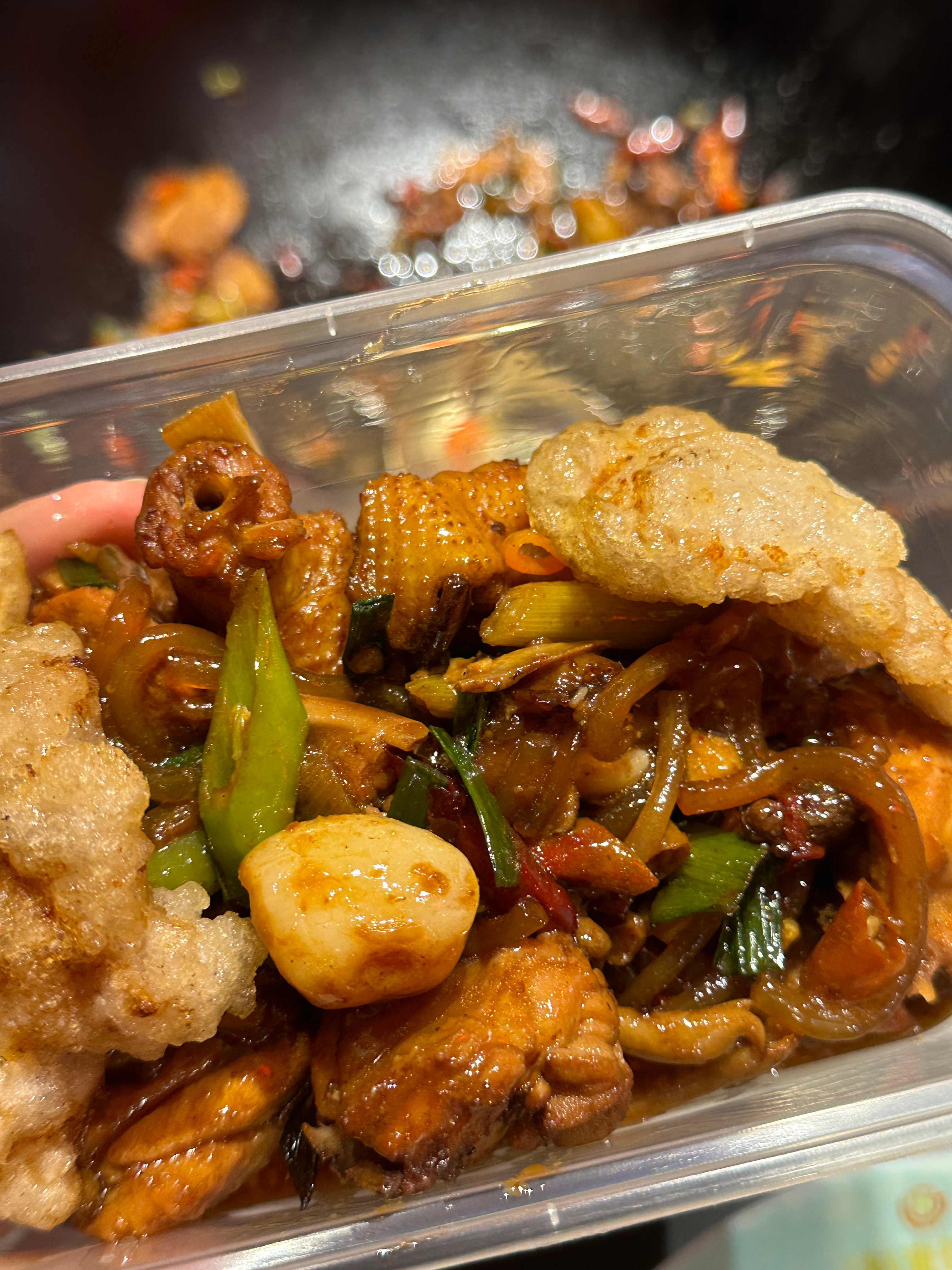 #冬天的第一顿铁锅炖#吃上咯૮₍ ˙О˙₎ა嗷呜嗷呜我爱铁锅炖！！！铁锅炖＋锅包