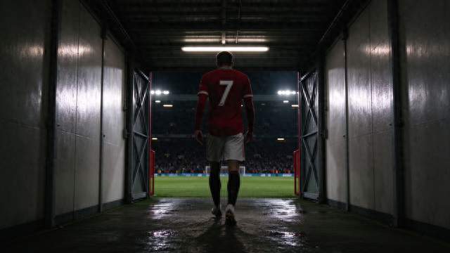 C罗离队，7号易主：葡萄牙队这件球衣背后，藏着一部20年编年史