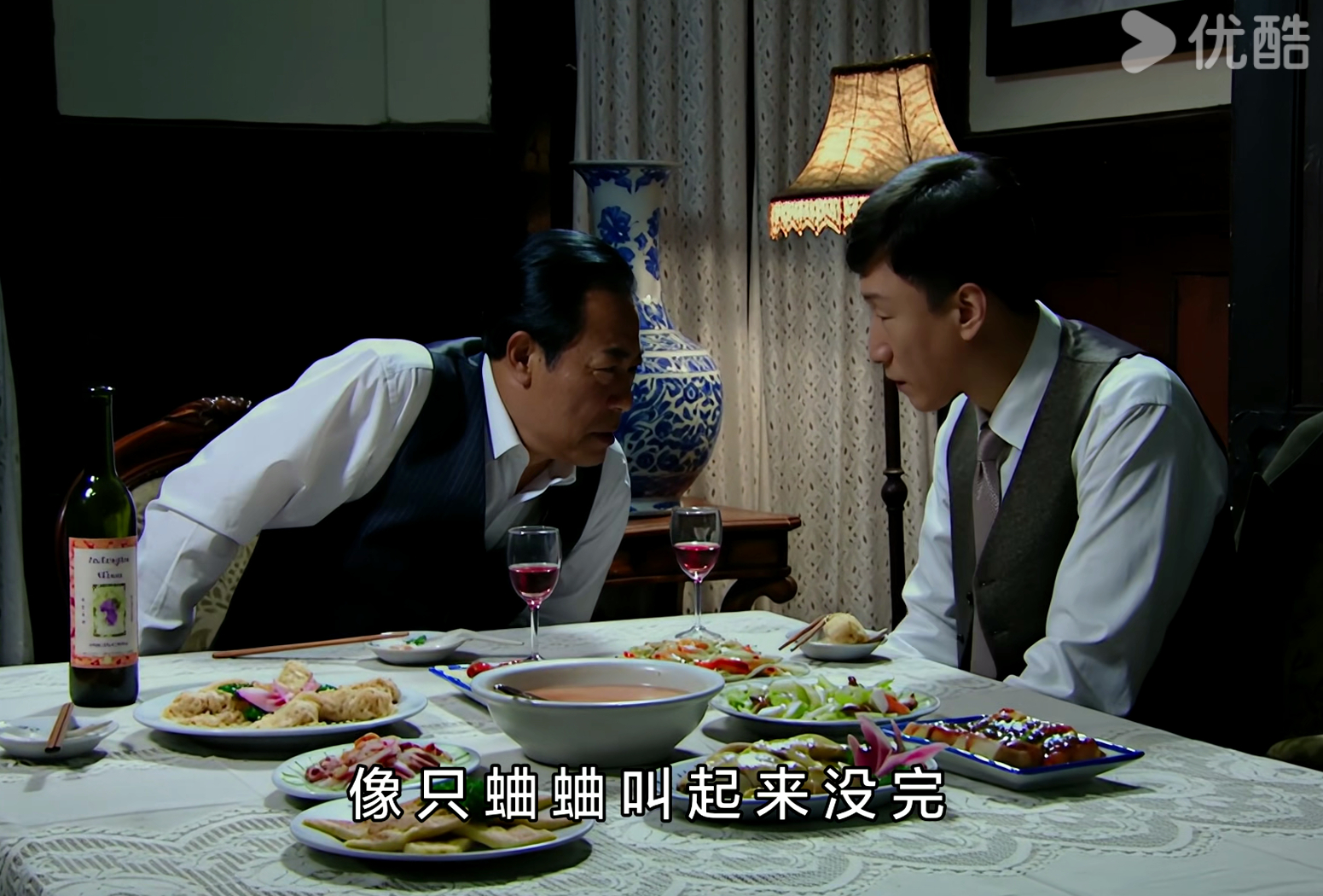 领导开会一直再说，我们不说开个会怎么要这么久，要说： 