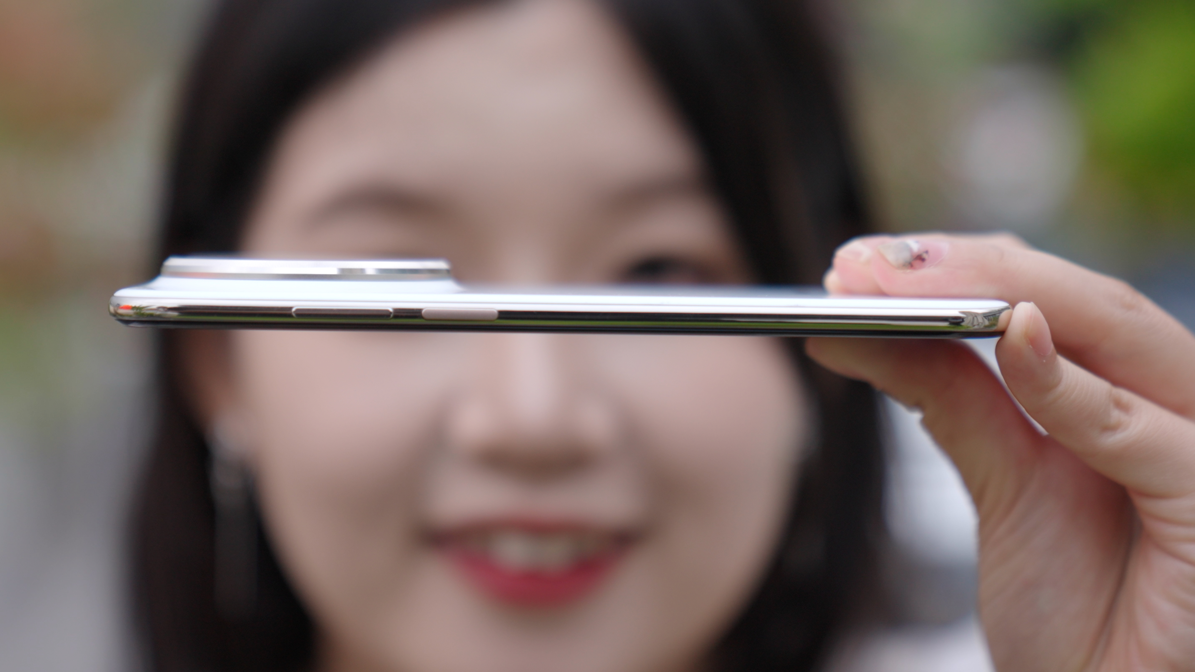 如何定义Air非常重要！华为的Air是薄+超大屏，和全面的配置[努力]华为Mat