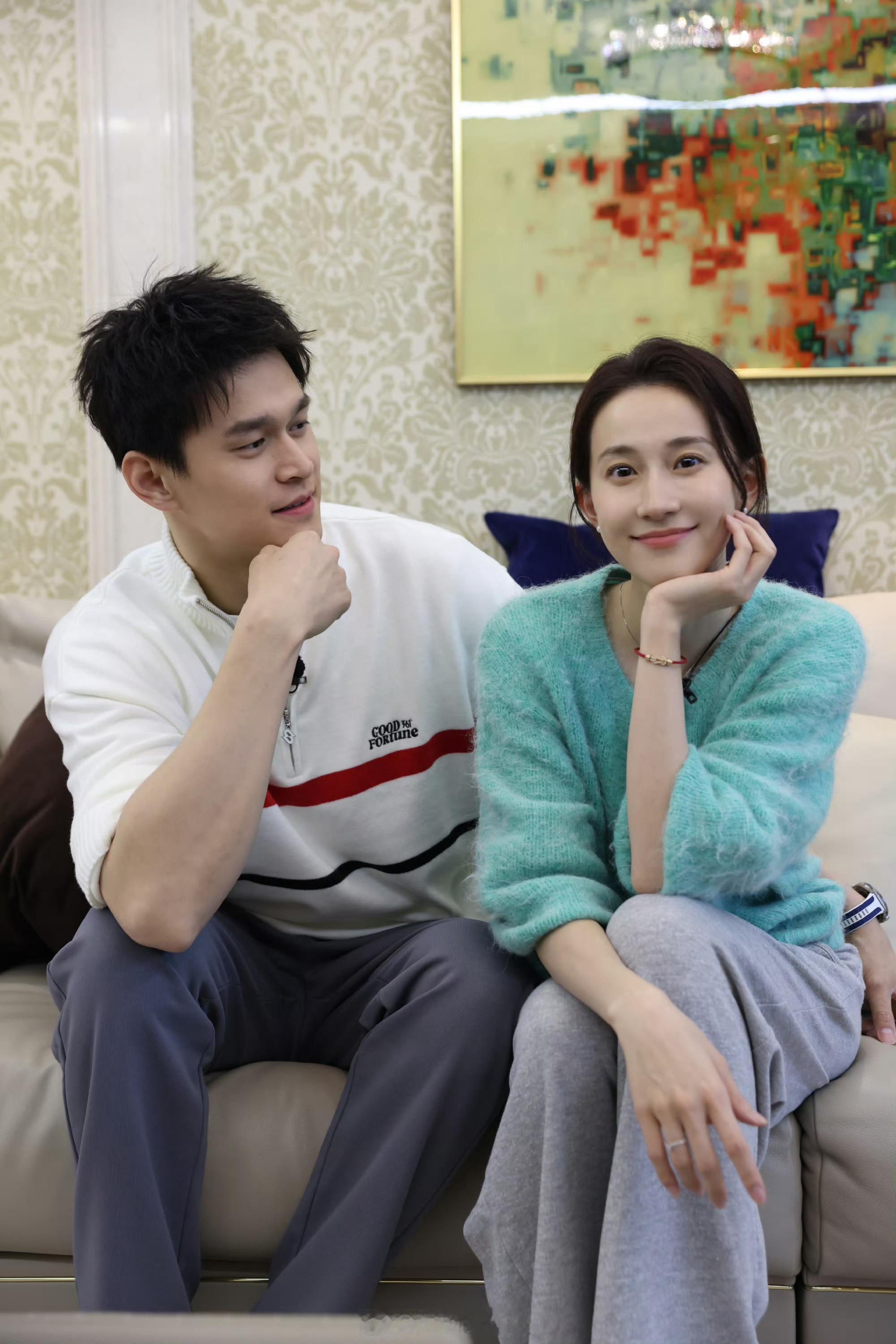 孙杨想让张豆豆看自己训练 孙杨想让张豆豆看自己训练🏋️眼里全是爱意与期许，彼此