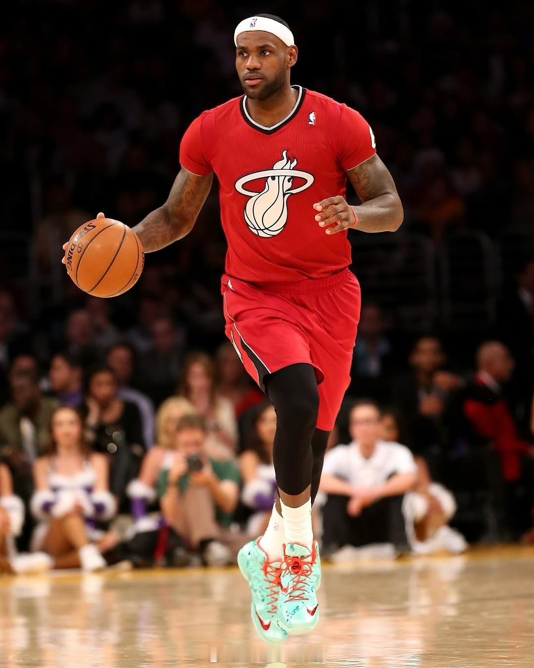 他们真好，为了爱好在工作着。真是一种享受 