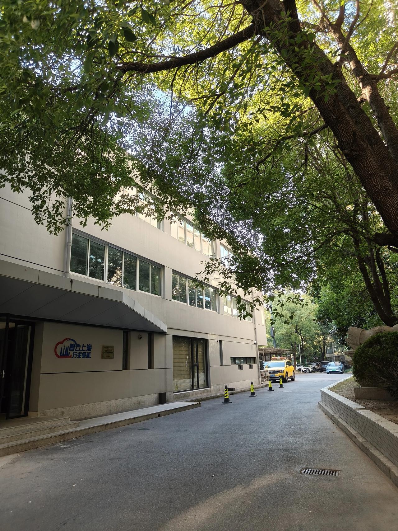 冬日随手拍实景图分享！

路边的风景随手拍～🌲🌲🌲🌲