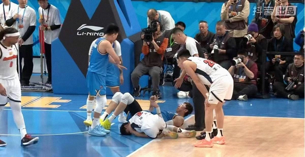 2026第一天，CBA赛场展开多场大战，其中的一场焦点战，本赛季两大夺冠热门广东