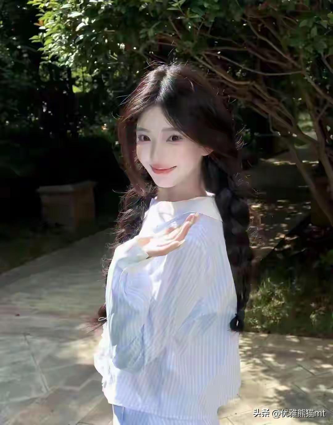 陕西一校花美出圈了青春洋溢，貌美如花，倾国倾城，这也太迷人了